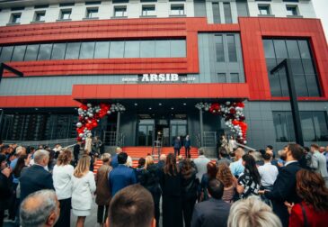 Архитектурный конвейер «Арсиб»: от муравейников к объектам, похожим на гроб